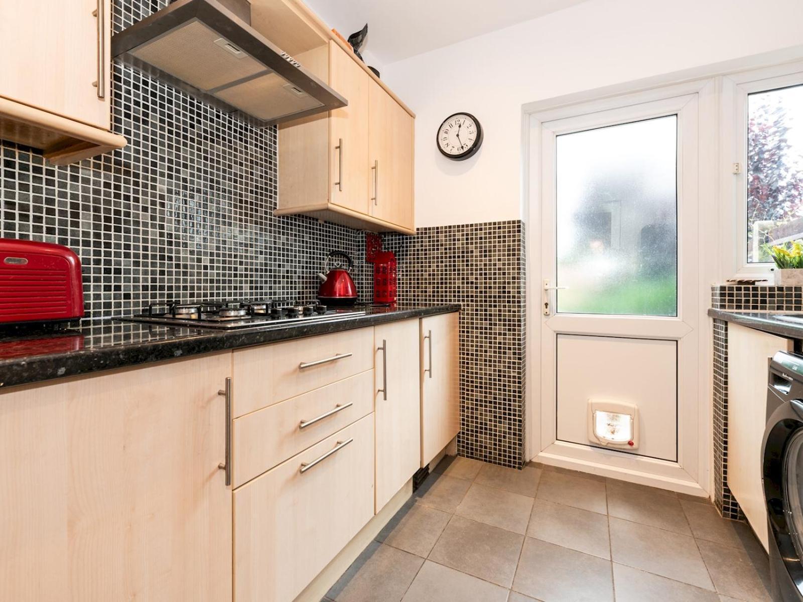 Spacious 4-bed House Direct Link To Pass The Keys Hébergement de vacances Londres
